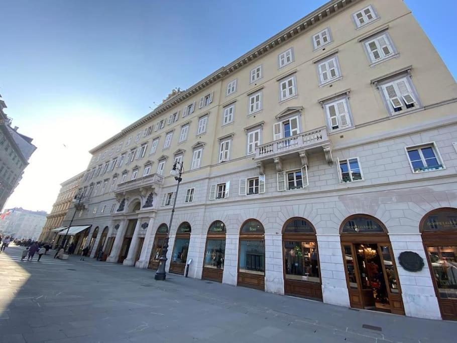 Tergesteo Adriatic Suite Триест Экстерьер фото